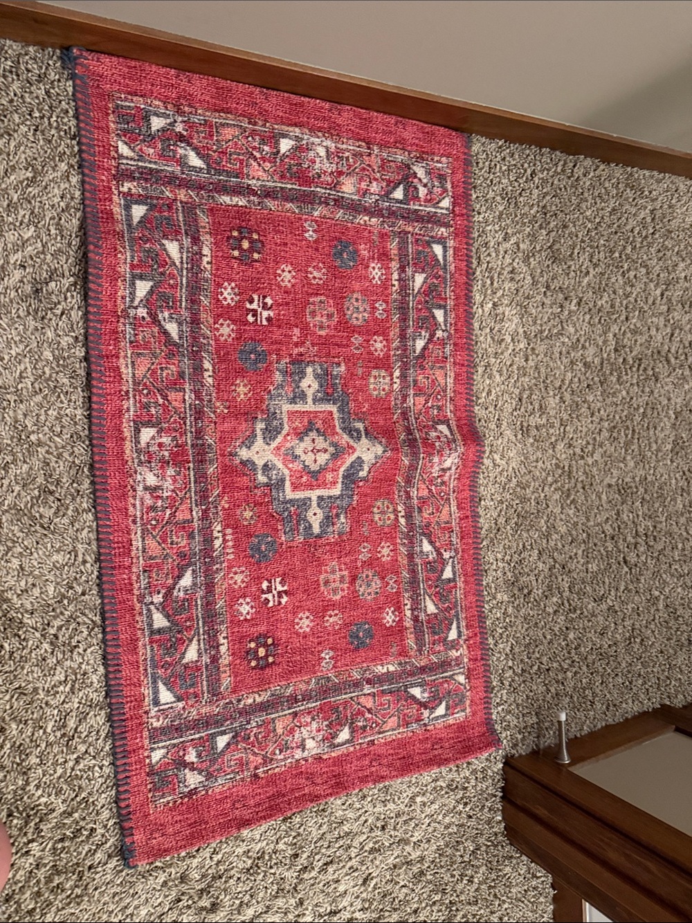 Red Vintage-Style Accent Rug - Classic Pattern - Picture 2 of 4